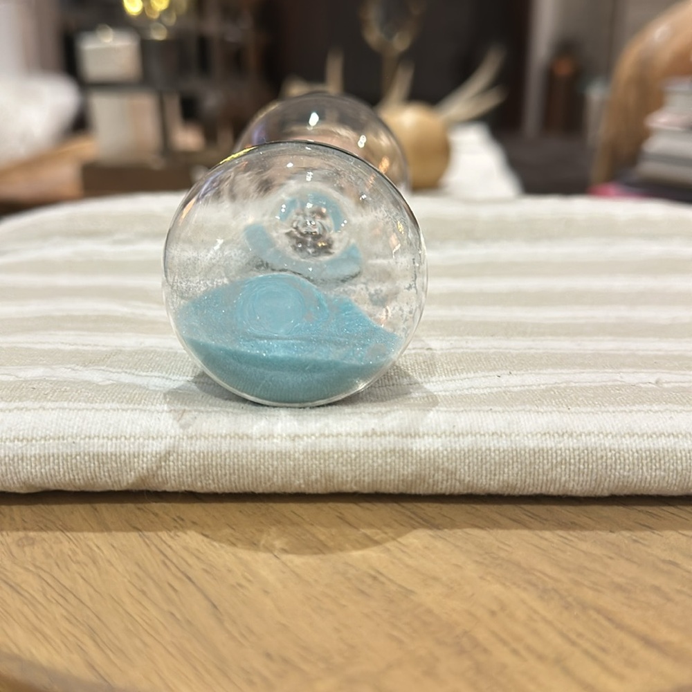 Pier 1 Imports Vintage Hourglass Set w/Aqua Sand & Silver Tone Accents, Like New - Picture 12 of 16